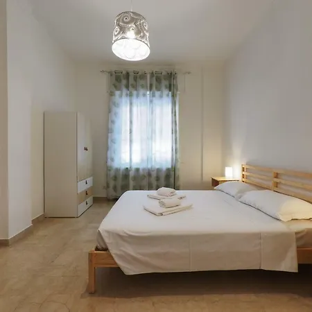 Gioia Flat Milán